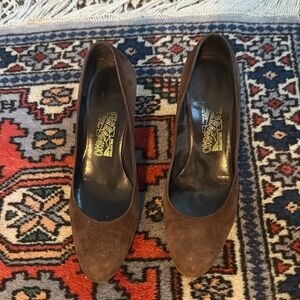 Ferragamo brown suede heels